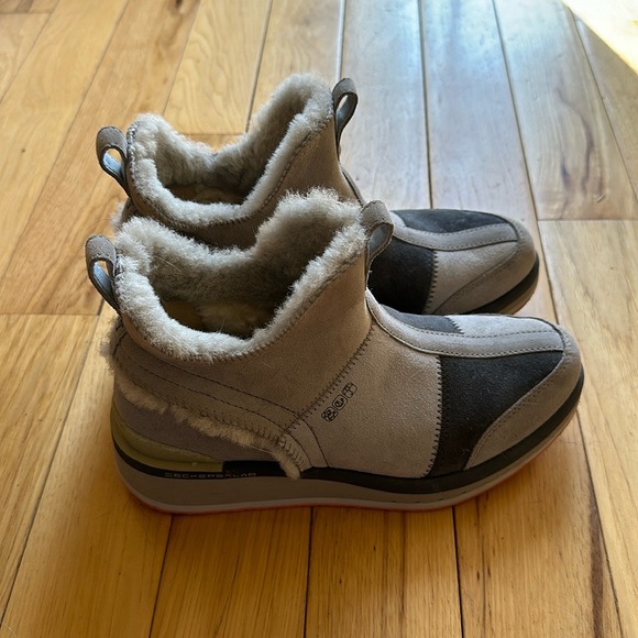 Deckers Lab bootie - Picture 1 of 4